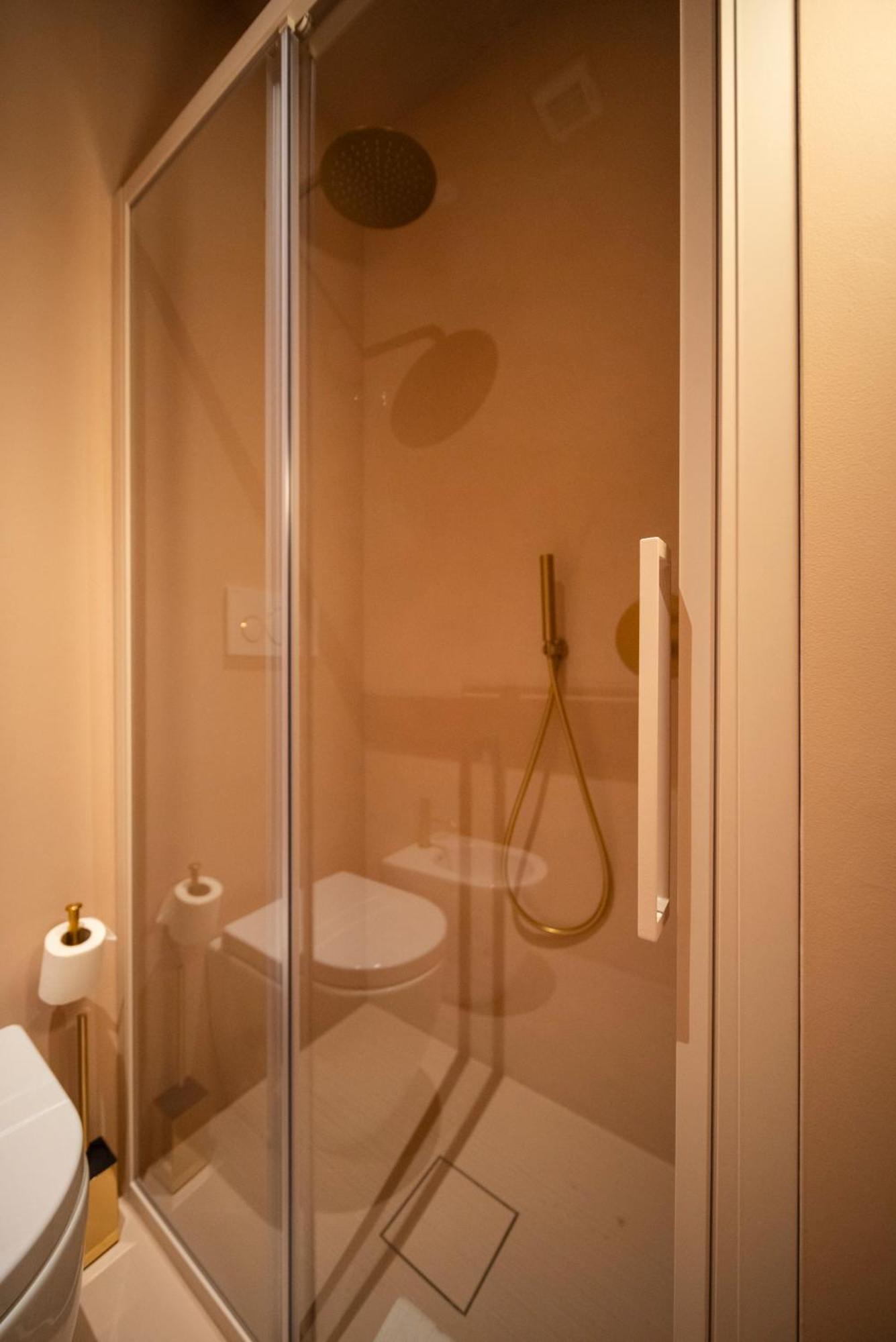 Fontana 16 Rooms ميلان المظهر الخارجي الصورة